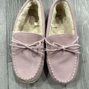 Cozy Pink Suede Women's Slippers